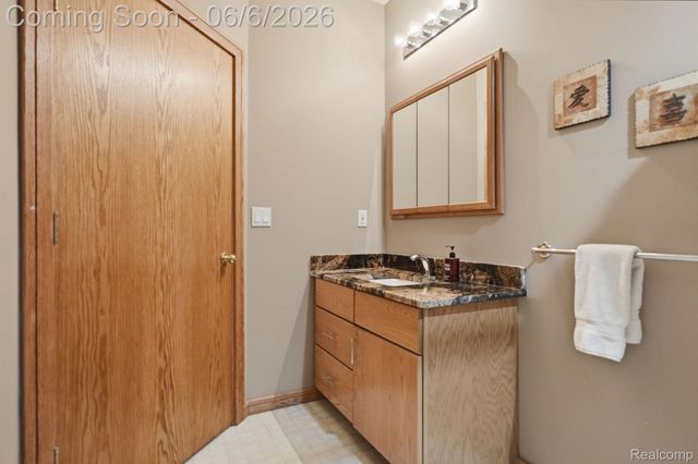 356 Avanti Lane, Highland Charter Township, MI 48357