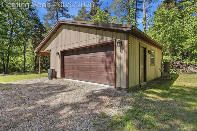 356 Avanti Lane, Highland Charter Township, MI 48357