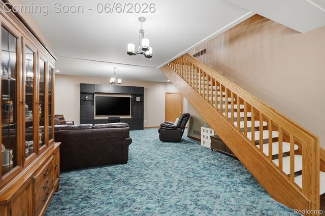 356 Avanti Lane, Highland Charter Township, MI 48357