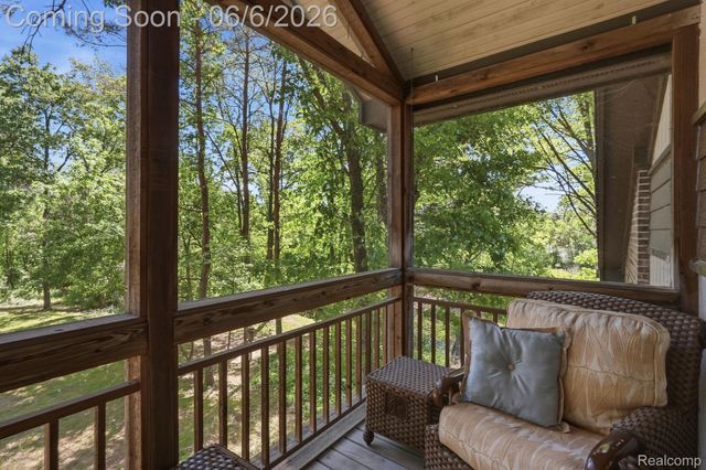 356 Avanti Lane, Highland Charter Township, MI 48357