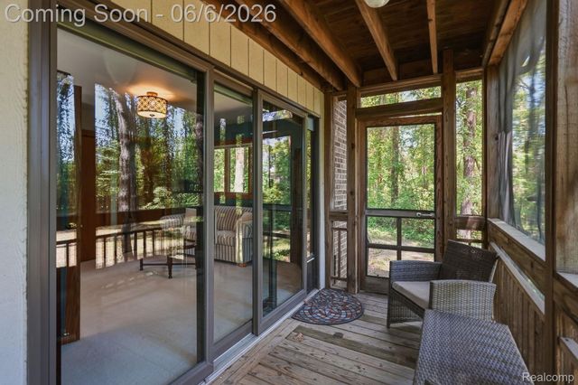 356 Avanti Lane, Highland Charter Township, MI 48357