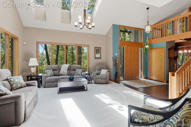 356 Avanti Lane, Highland Charter Township, MI 48357