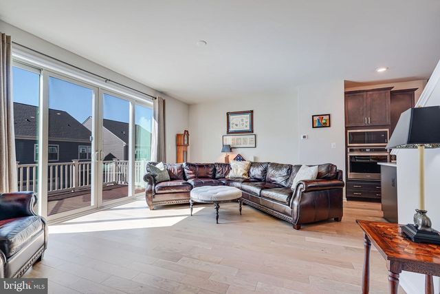 9536 BARNES LOOP, Manassas, VA 20110