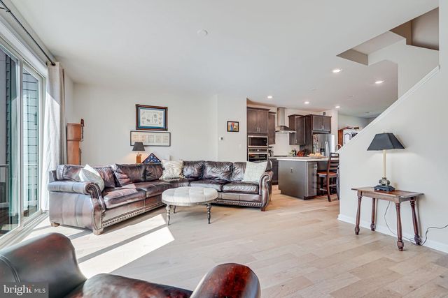 9536 BARNES LOOP, Manassas, VA 20110