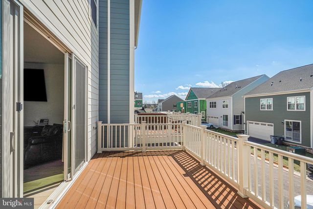 9536 BARNES LOOP, Manassas, VA 20110