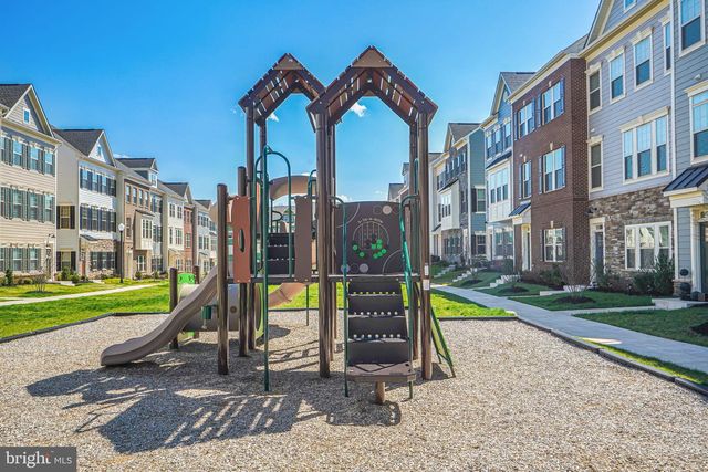 9536 BARNES LOOP, Manassas, VA 20110