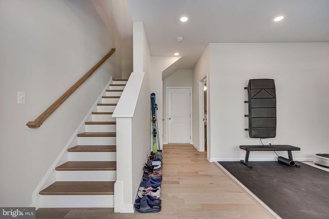 9536 BARNES LOOP, Manassas, VA 20110