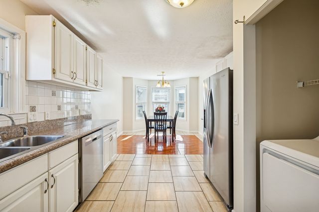 5708 Briarwick Ct, Hermitage, TN 37076