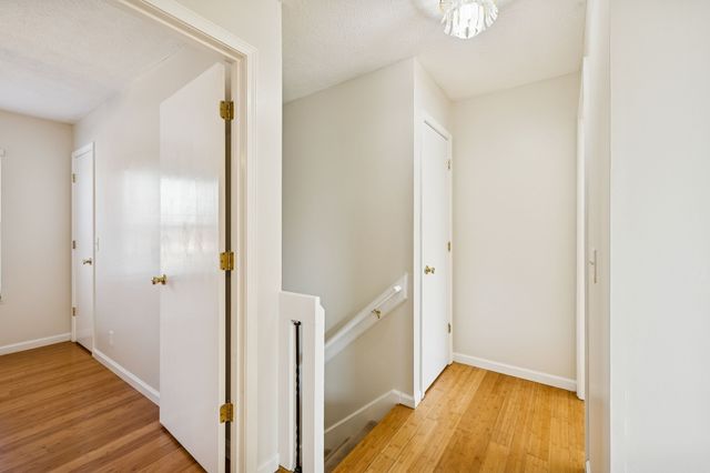 5708 Briarwick Ct, Hermitage, TN 37076