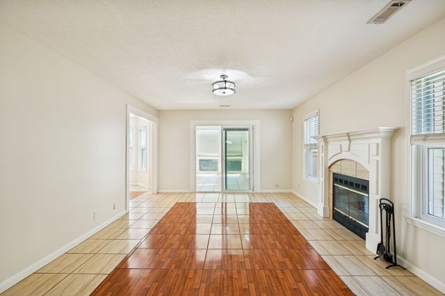 5708 Briarwick Ct, Hermitage, TN 37076