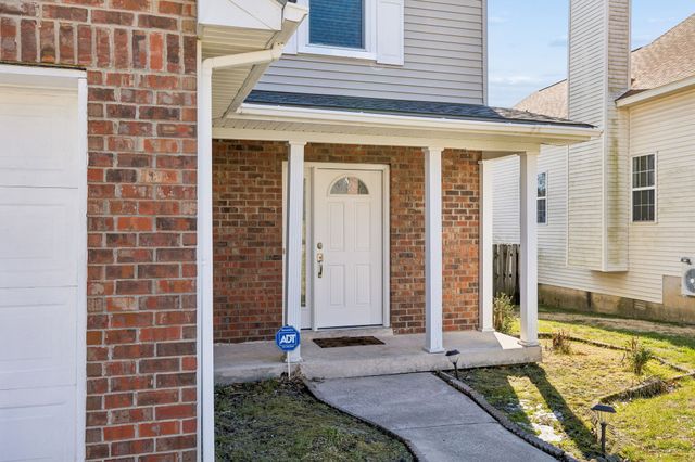 5708 Briarwick Ct, Hermitage, TN 37076