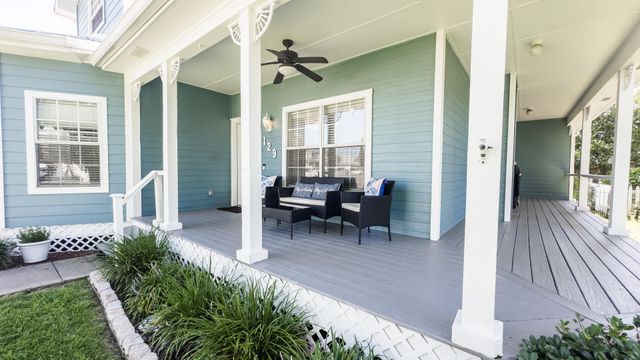 129 Bid A Wee Lane, Panama City Beach, FL 32413