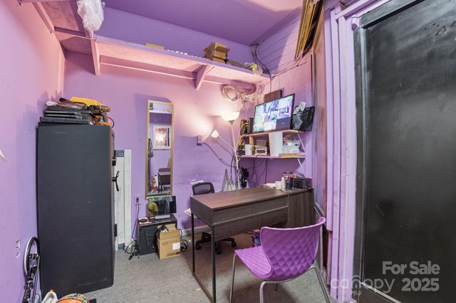 6711 Freedom Drive, Charlotte, NC 28214