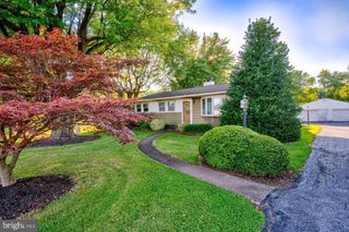 691 N LEWIS RD, Royersford, PA 19468