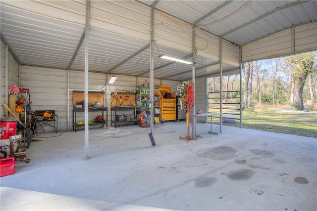 17406 County Road 4821, Normangee, TX 77871