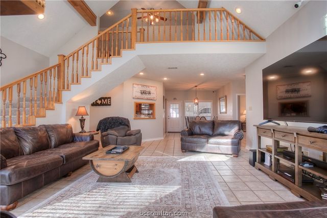 17406 County Road 4821, Normangee, TX 77871