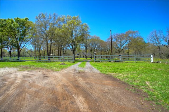 17406 County Road 4821, Normangee, TX 77871