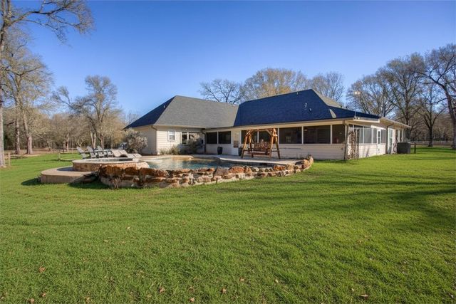 17406 County Road 4821, Normangee, TX 77871