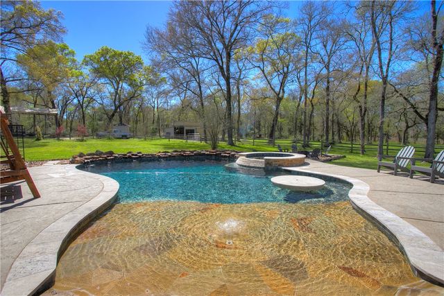 17406 County Road 4821, Normangee, TX 77871