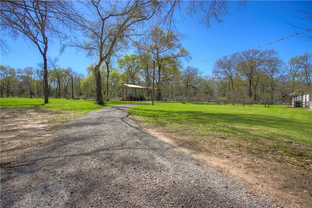 17406 County Road 4821, Normangee, TX 77871