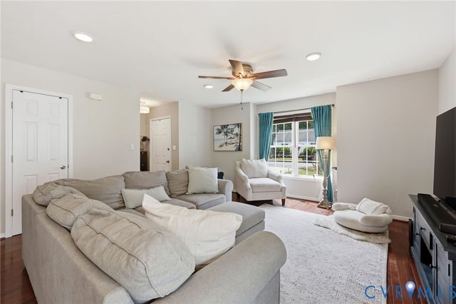 10019 Crystal Lake Ave, Henrico, VA 23059