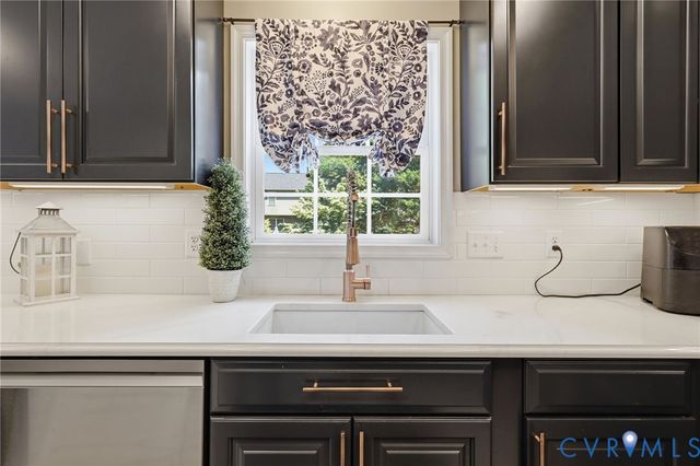 10019 Crystal Lake Ave, Henrico, VA 23059
