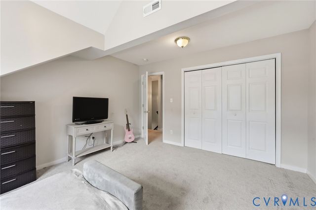 10019 Crystal Lake Ave, Henrico, VA 23059
