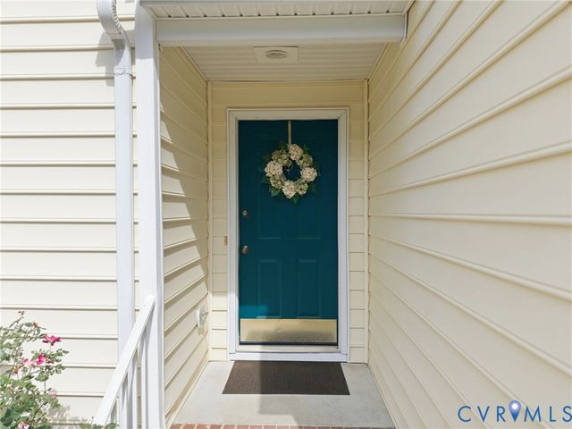 10019 Crystal Lake Ave, Henrico, VA 23059
