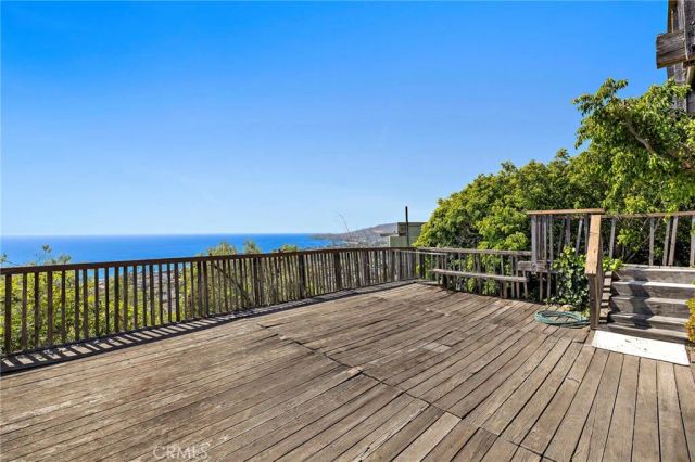 2147 Crestview, Laguna Beach, CA 92651