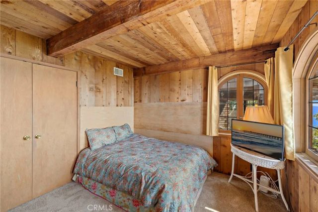 2147 Crestview, Laguna Beach, CA 92651
