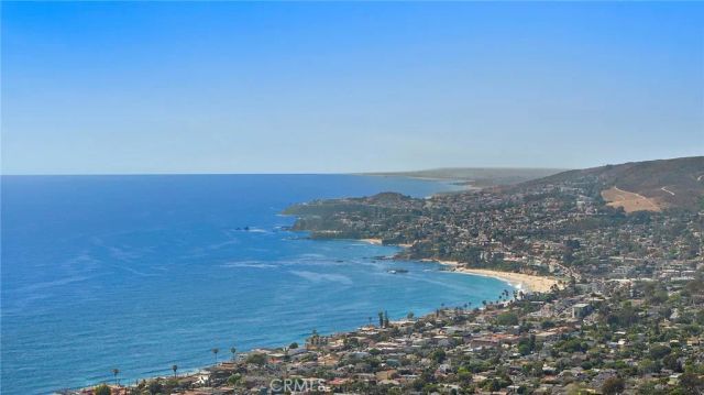2147 Crestview, Laguna Beach, CA 92651