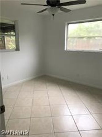 125 Crown DR, Naples, FL 34110