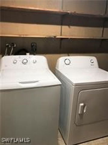 125 Crown DR, Naples, FL 34110