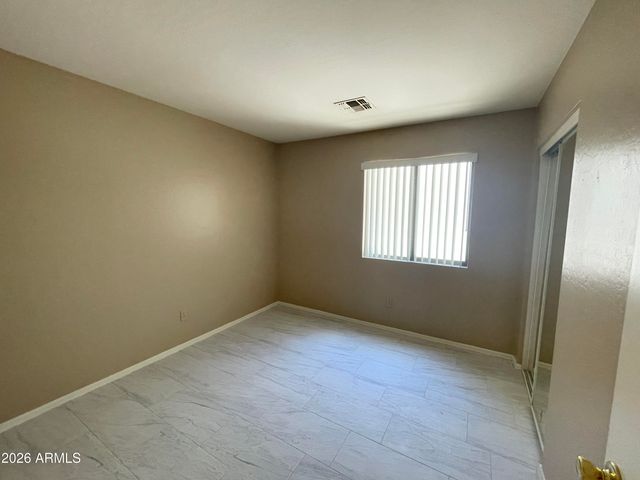 5910 S 32ND Avenue, Phoenix, AZ 85041