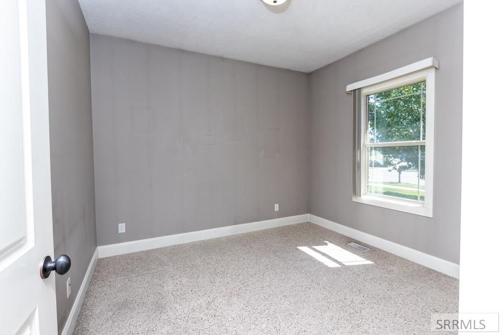 Image 24 of property listing at 2054 S Castelli Drive, Ammon, ID 83401