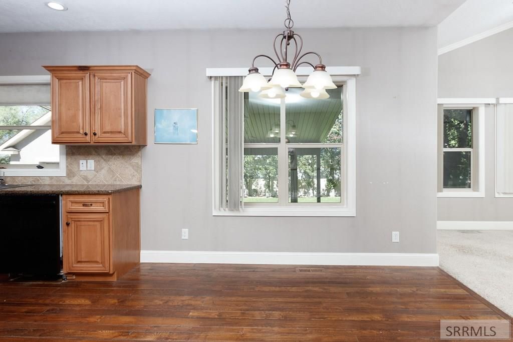 Image 7 of property listing at 2054 S Castelli Drive, Ammon, ID 83401