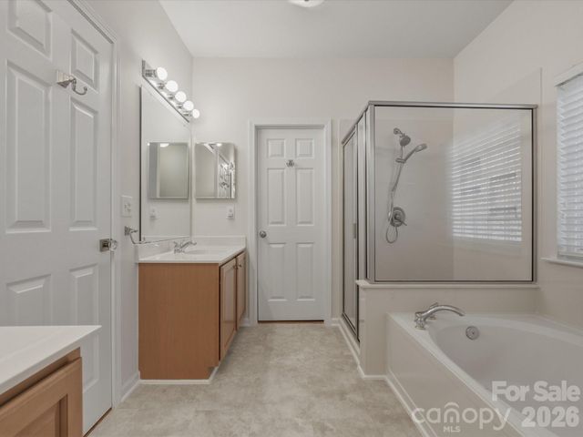 6017 Lowergate Drive, Waxhaw, NC 28173