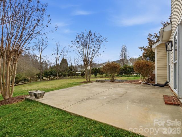 6017 Lowergate Drive, Waxhaw, NC 28173