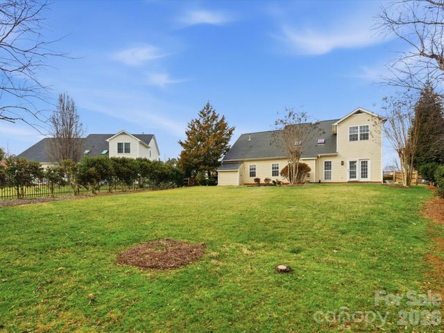 6017 Lowergate Drive, Waxhaw, NC 28173