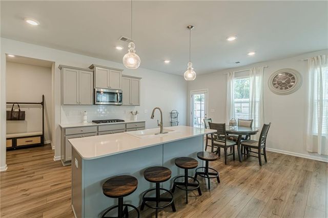 4010 Diane Lane, Fayetteville, GA 30214