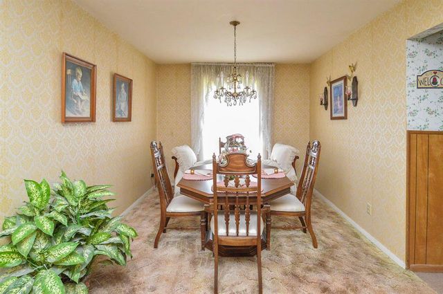 100 Hollandia Drive, Fairview Heights, IL 62208