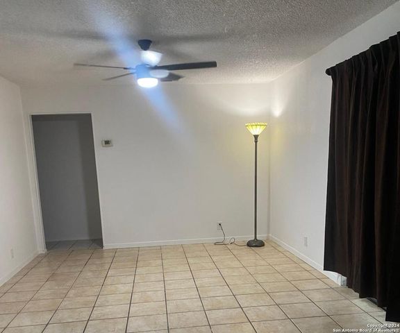 754 Clearview Dr, San Antonio, TX 78228