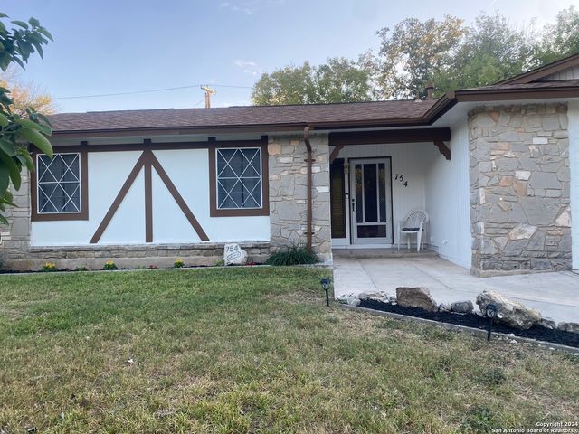 754 Clearview Dr, San Antonio, TX 78228