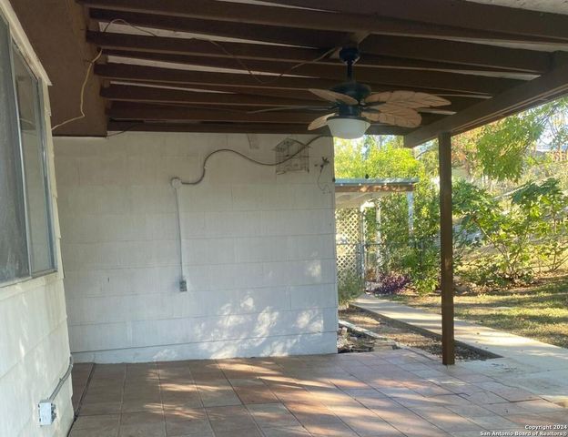 754 Clearview Dr, San Antonio, TX 78228