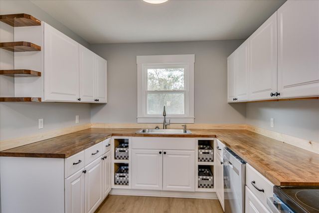 427 Ascauga Lake Road, Graniteville, SC 29829