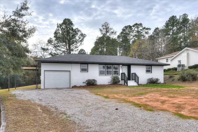 427 Ascauga Lake Road, Graniteville, SC 29829