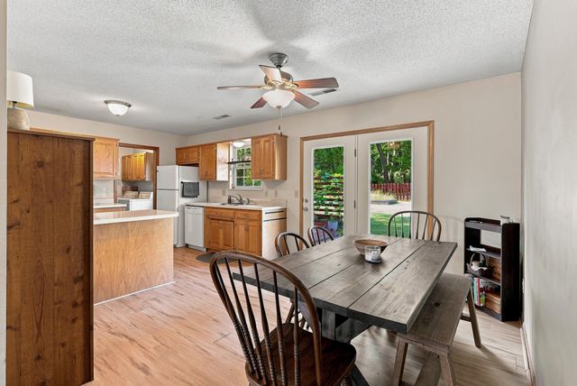 901 W PRAIRIEVIEW DR, Columbia, MO 65202