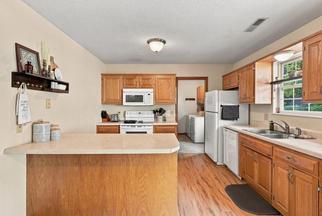 901 W PRAIRIEVIEW DR, Columbia, MO 65202