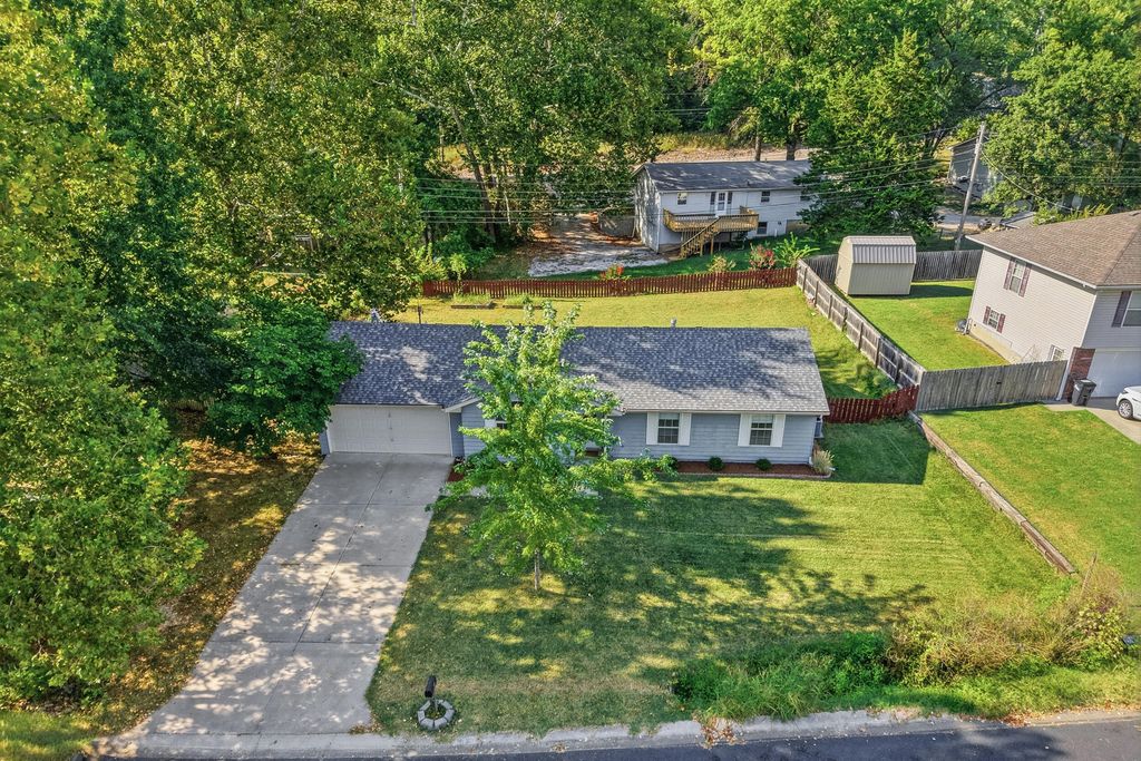 901 W PRAIRIEVIEW DR, Columbia, MO 65202