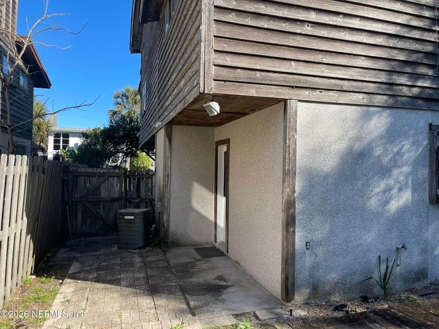 2002 FIRST Street, Neptune Beach, FL 32266